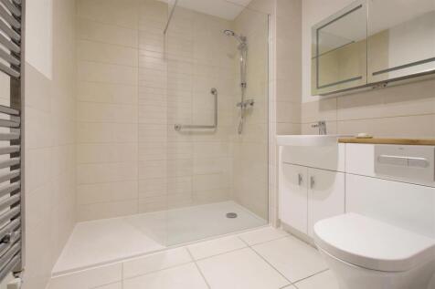 Shower Room.jpg