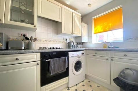KITCHEN.jpg