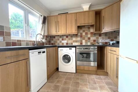 kitchen 2.jpg