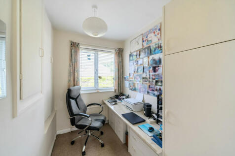 Bedroom/Office