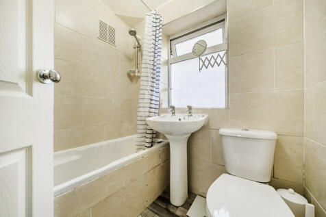 1361616-3-68de9d0...