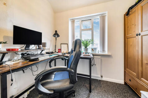 1361616-5-68de9d1...