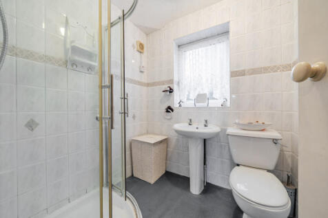 1361276-2-68db76c...