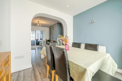 1353593-20-68dbd7...