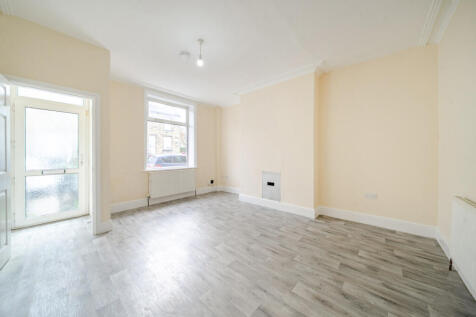 1370946-3-68f7926...