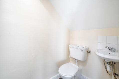 1370946-15-68f792...