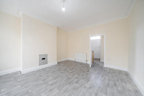 1370946-2-68f7923...