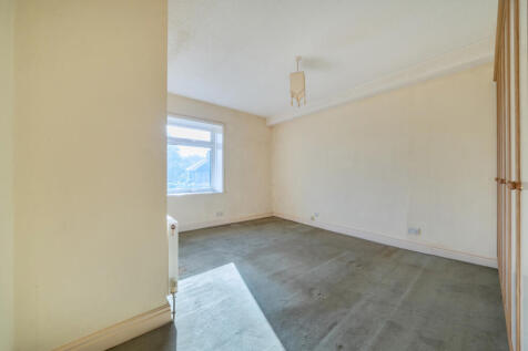 1374270-1-6900c41...