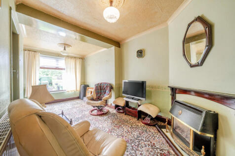 1315590-9-685a8ee...