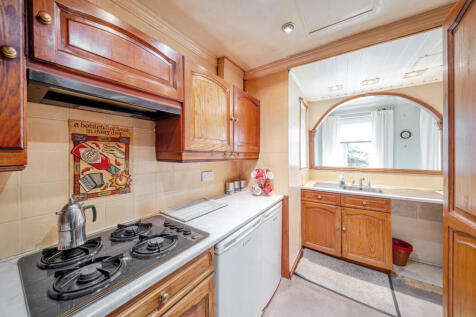 1315590-6-685a8ed...