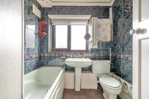 1315590-1-685a8eb...