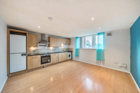 1387945-10-6936e8...