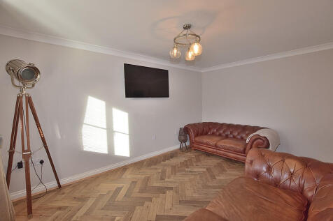 living room alt_0...