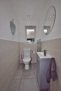 cloakroom_01