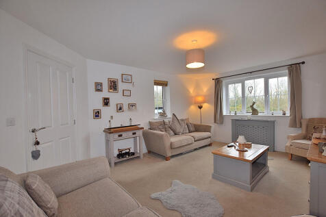 living room alt_0...