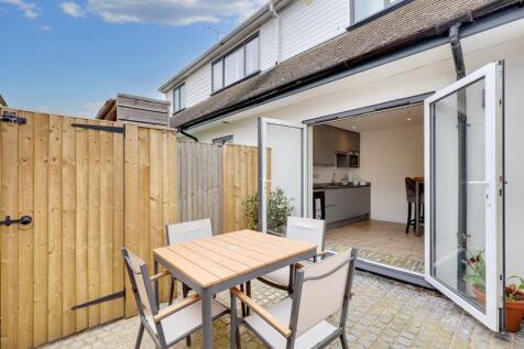 Annexe courtyard