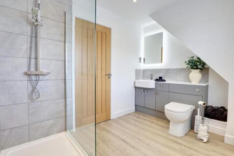 Annexe shower room
