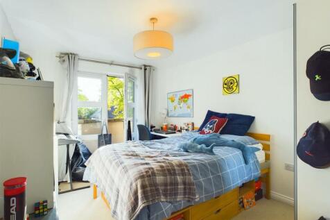 CAM01389G0-PR0082-ST
