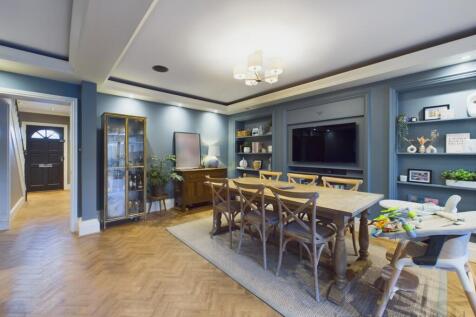 Family Room 2