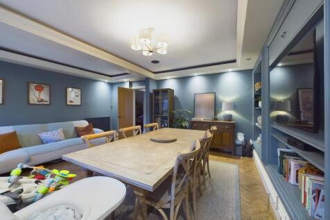 Family Room 3