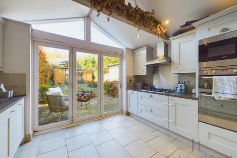 Kitchen 4