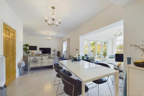 Dining Living Area