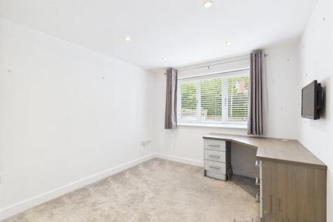Bedroom 4 / Office