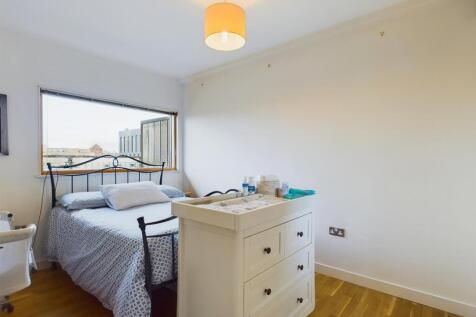 CAM01389G0-PR0093-ST