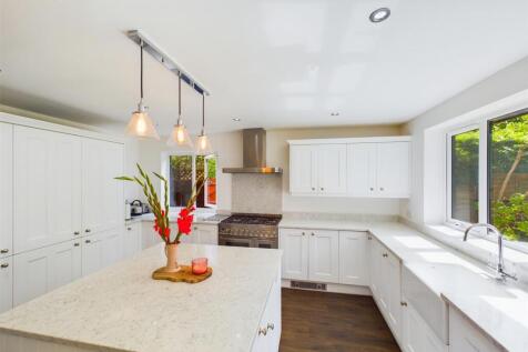 CAM01389G0-PR0063-ST