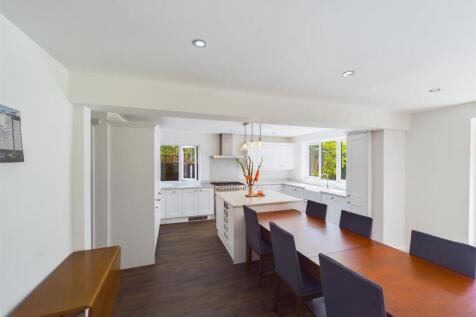 CAM01389G0-PR0063-ST