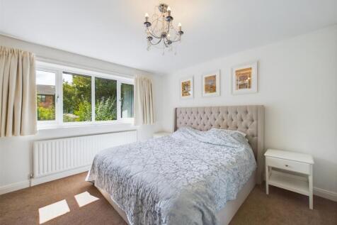 CAM01389G0-PR0063-ST