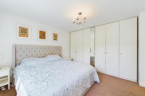 CAM01389G0-PR0063-ST