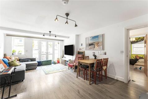 Reception/Kitchen