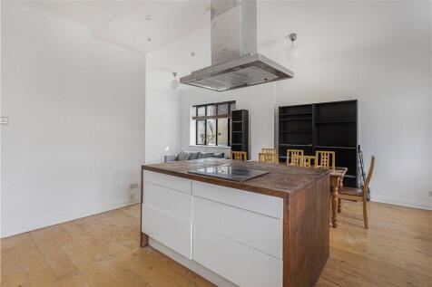 Reception/Kitchen