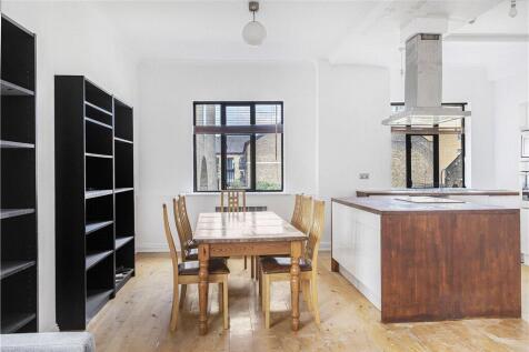 Reception/Kitchen