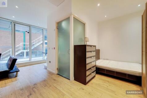 Studio Room