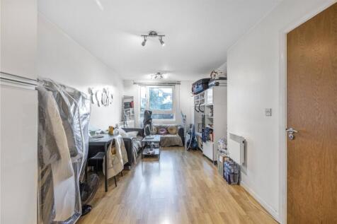 Reception/Kitchen