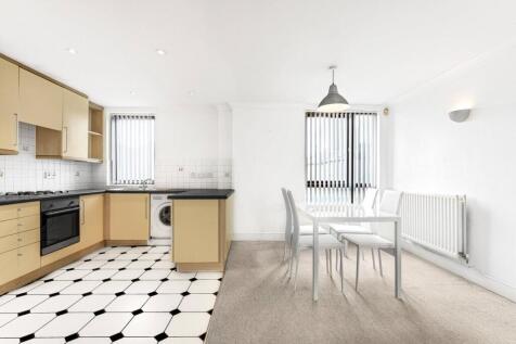 Reception/Kitchen