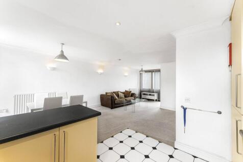 Reception/Kitchen