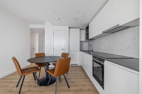 Reception/Kitchen