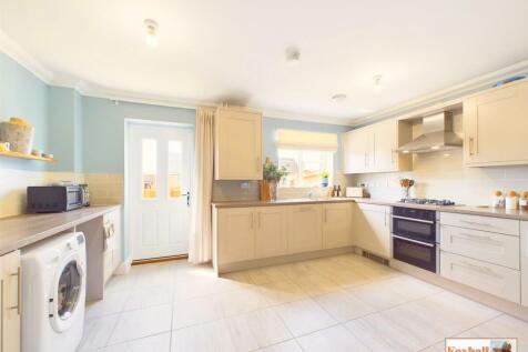 Kitchen/Dining Area