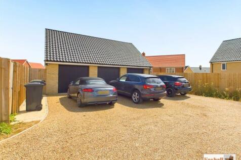 Driveway/Garage