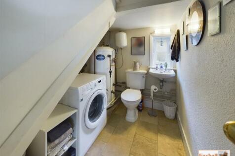 Utility/Downstairs Cloakroom