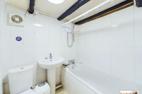 Bathroom Ground Floor