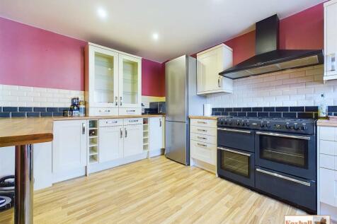 Kitchen / Breakfast Room