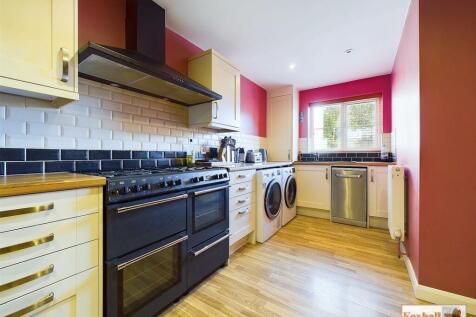 Kitchen / Breakfast Room