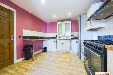 Kitchen / Breakfast Room