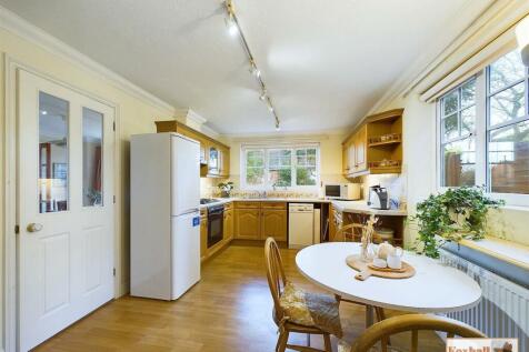 Kitchen / Breakfast Room