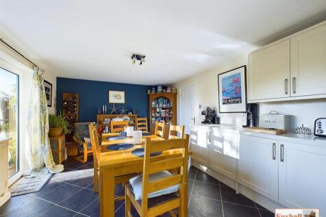 Kitchen / Breakfast Room
