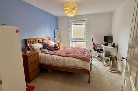 bedroom 2 .jpeg